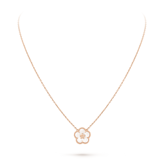 18K Lucky Spring Pendant Clover Necklace