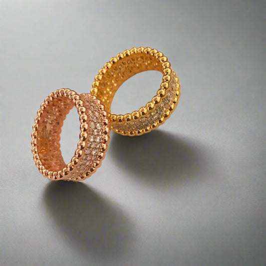 18K Perl̩e Diamonds 3 Row Ring