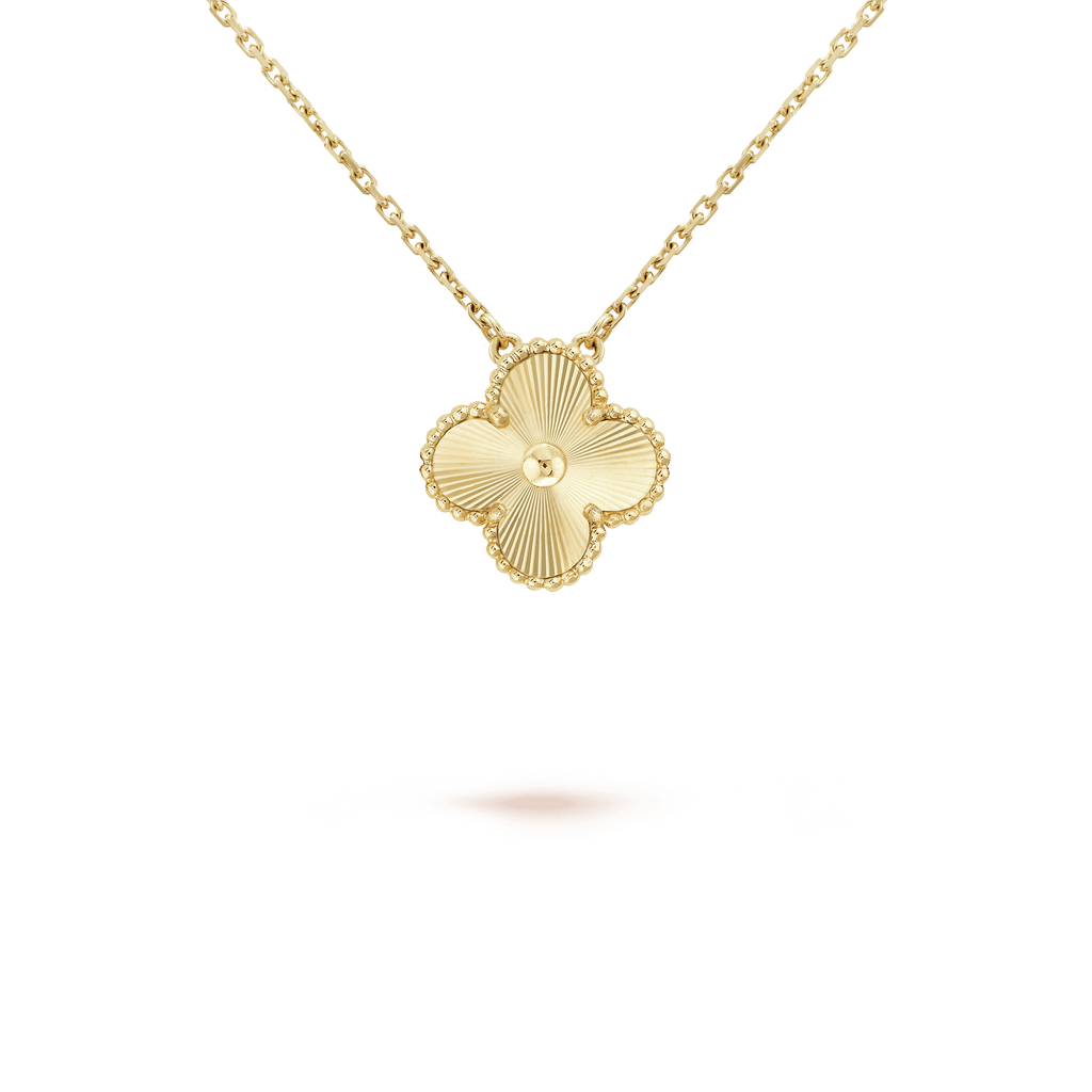 18K Vintage Alhambra Pendant Necklace