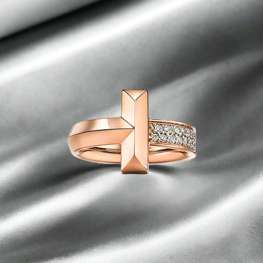 18K T T1 Diamonds Ring