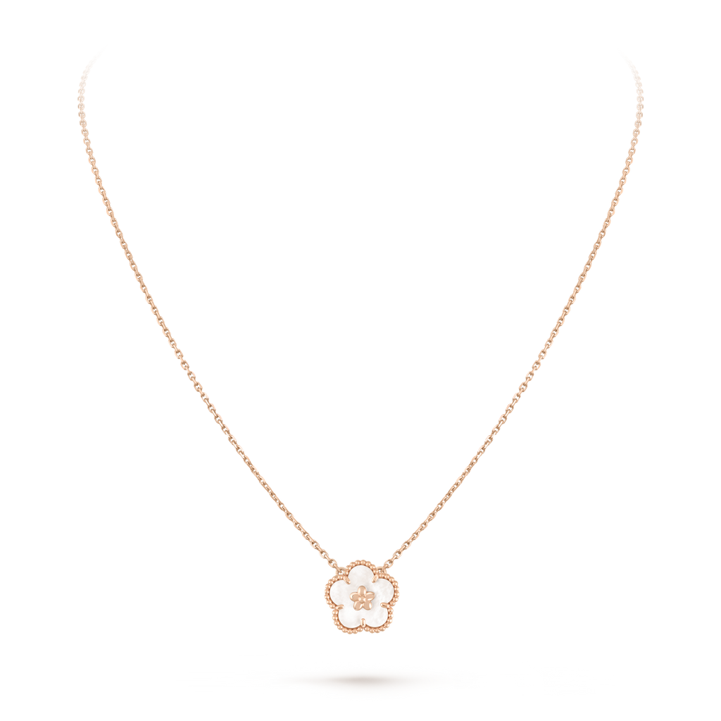 18K Lucky Spring Pendant Clover Necklace