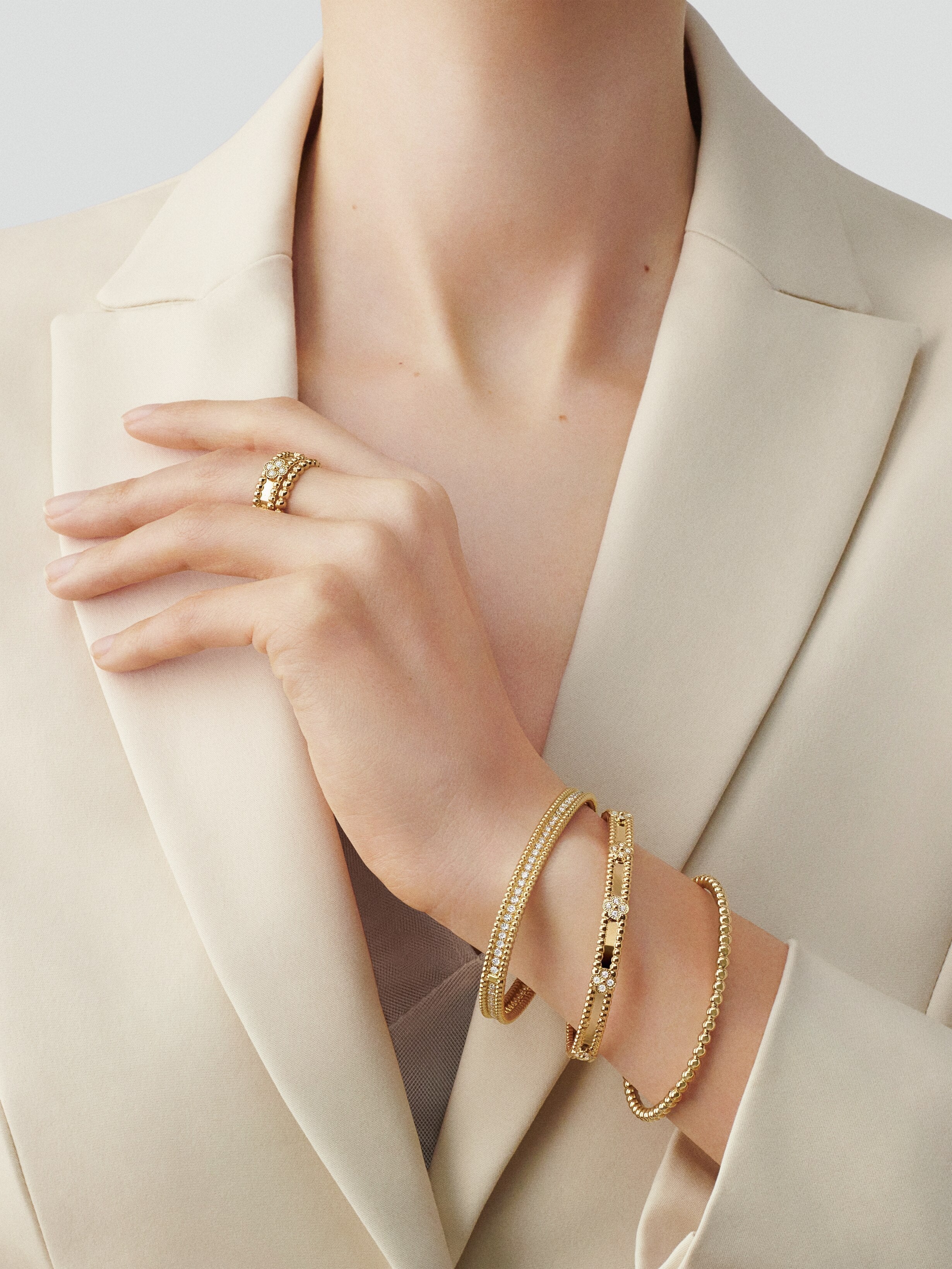 18K Perl̩e Pearls Bracelet