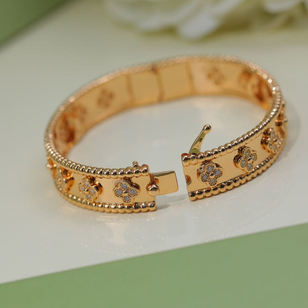 18K Perl̩e Clovers Bracelet