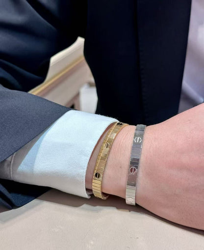 18K Love Unlimited  flexible Bracelet