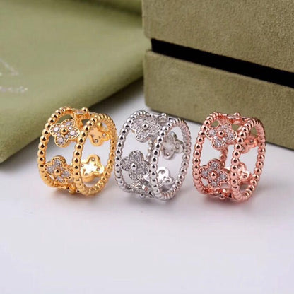 18K Perl̩e Clovers Ring