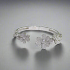18K Frivole Seven Flowers Diamonds Bracelet