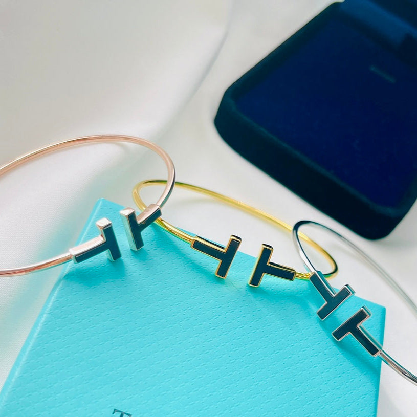 18K T Black Bracelet